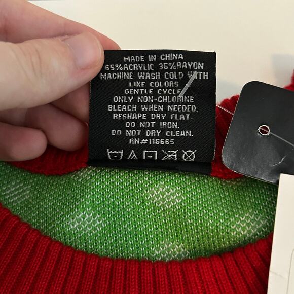 BIOWORLD Christmas Sweater NWT "Let's Chill" Snowman Unisex Pullover Size LT - Picture 5 of 6